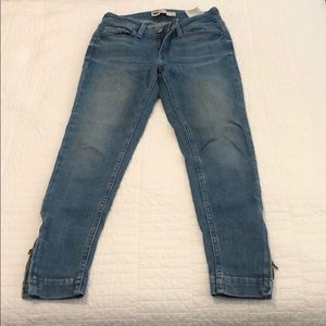 Levi’s crop zipper jeans
